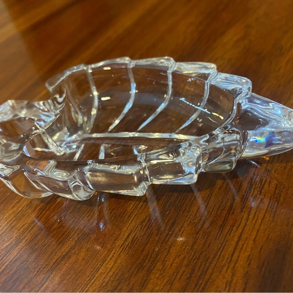 Crystal Clear Lead Fall vibes Leaf-Shaped Dish 4” - Picture 4 of 8